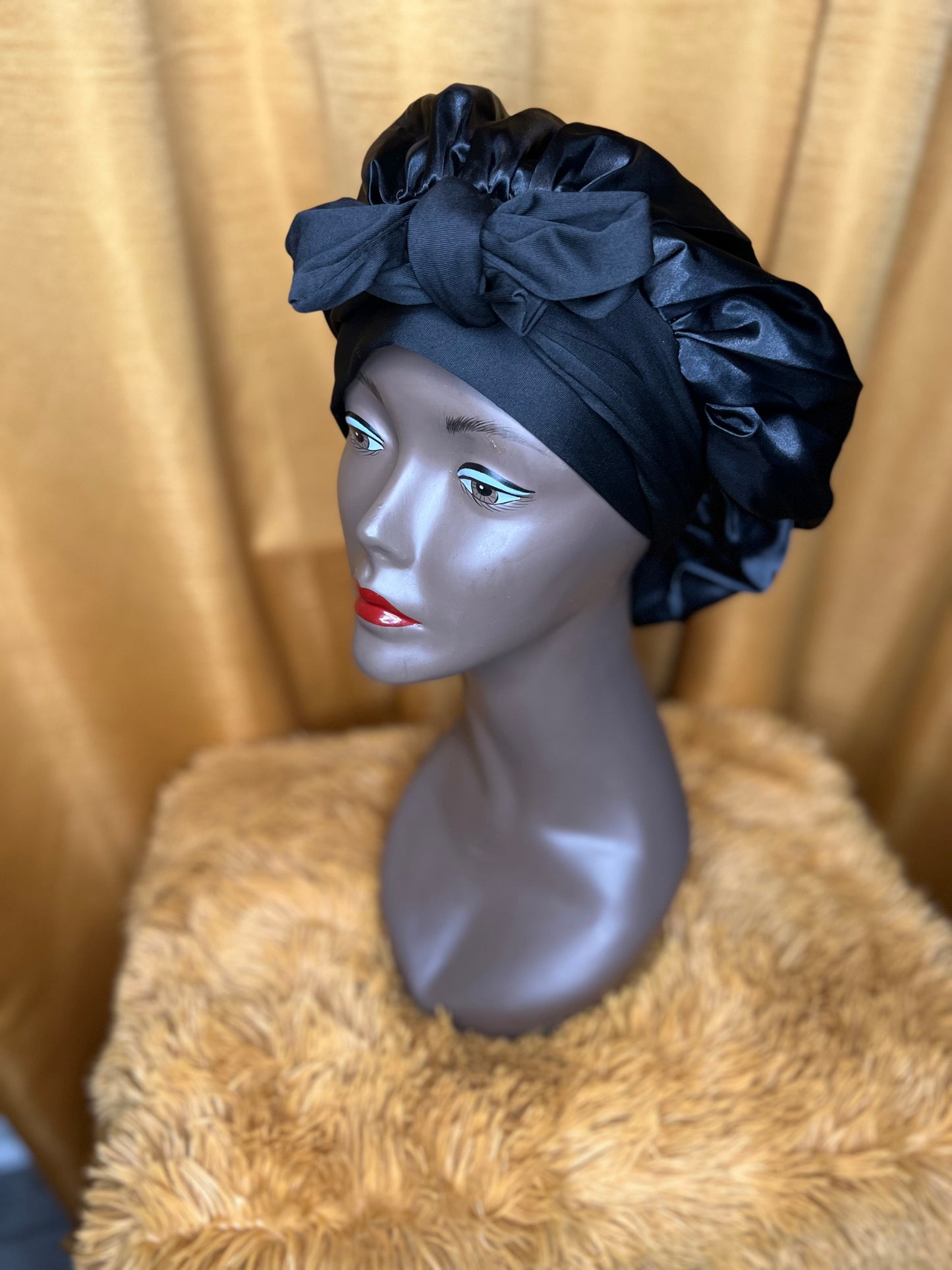 Twisted Bonnet